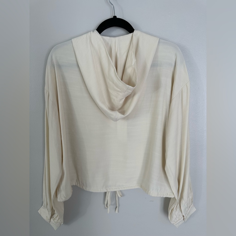 Urban Outfitters Lumiere Crop Hoodies in Medium - Picture 6 of 8